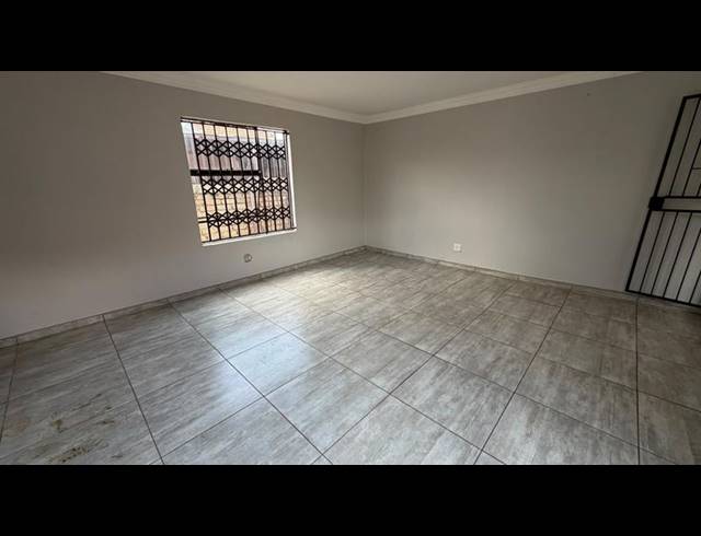 3 BEDROOM HOUSE FOR SALE IN SOSHANGUVE WW
